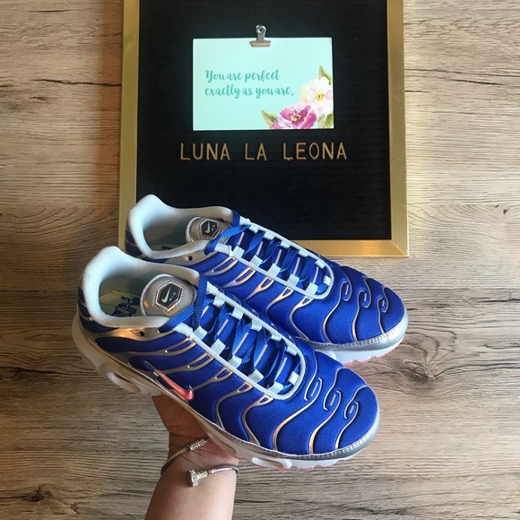 NEW Nike Air Max Plus “Ultraman” Running Shoes, CU4819-400, size 7.5 Women - Picture 2 of 11